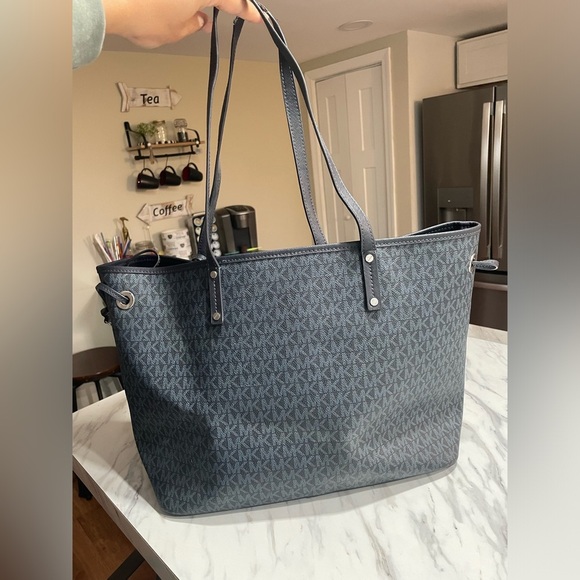 Michael Kors Blue Tote Bag and Wallet Set - Picture 7 of 12